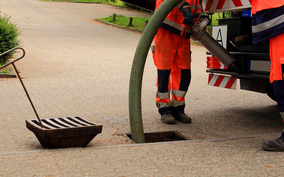 tarif plombier débouchage canalisation Le Chesnay